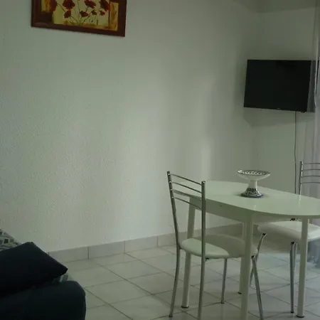 Au Calme Au Coeur De La Pinede Villa